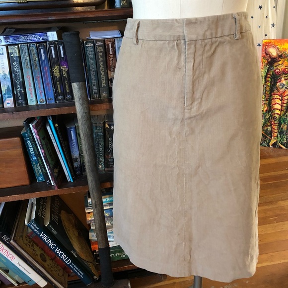 Banana Republic corduroy skirt - Picture 1 of 7